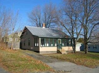 8 Collins St, Waterville, ME 04901