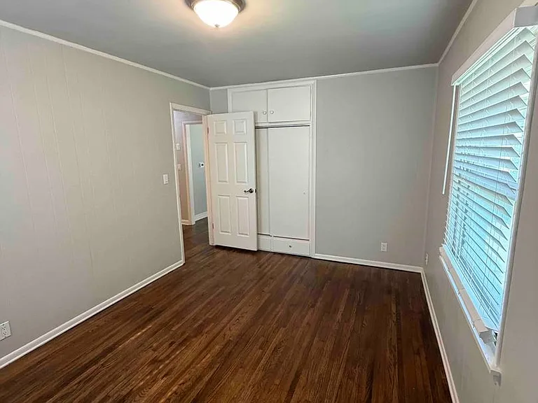 3616 E 40th Pl — Photo 10