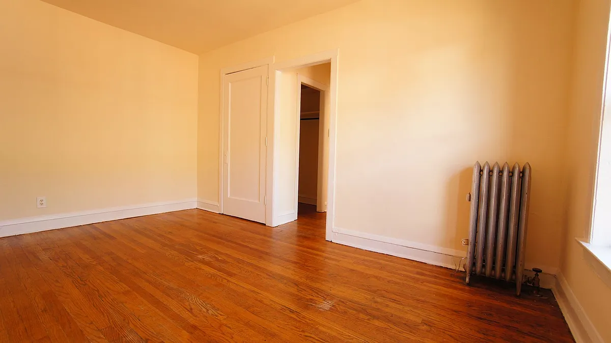 Building Photo - 2944 N Albany Ave #3310-1Y