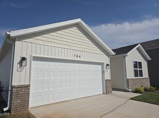 784 Hoffman Hills Blvd, Willard, MO 65781