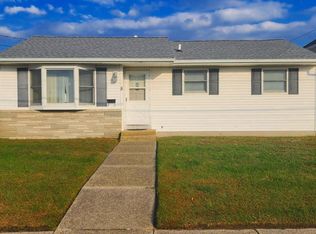 8 N Forecastle Dr, Little Egg Harbor, NJ 08087