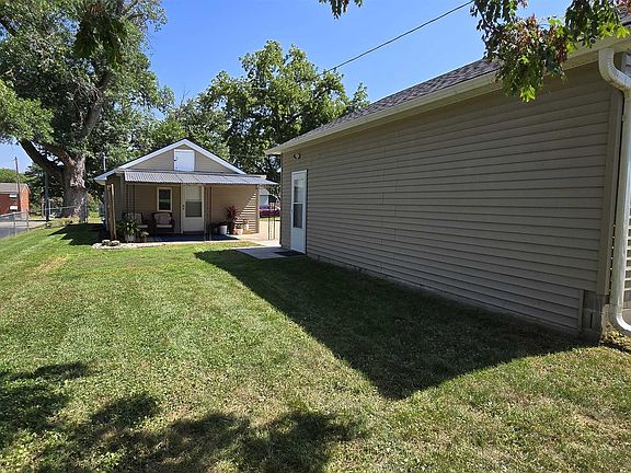 4th image of 3958 N 53rd St
