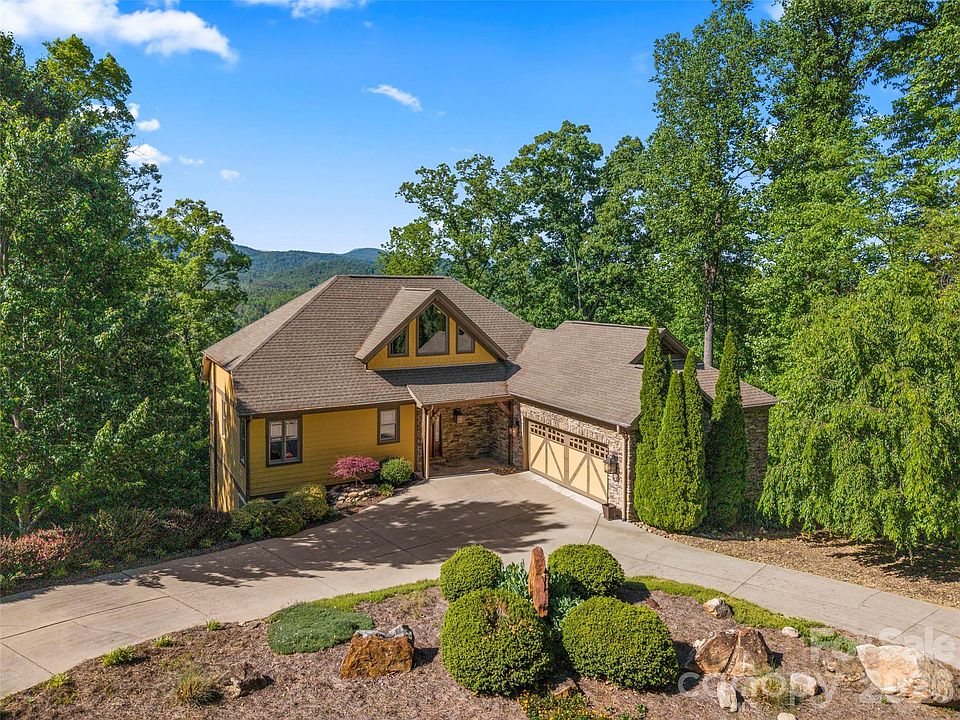 1st image of 556 High Pines Loop