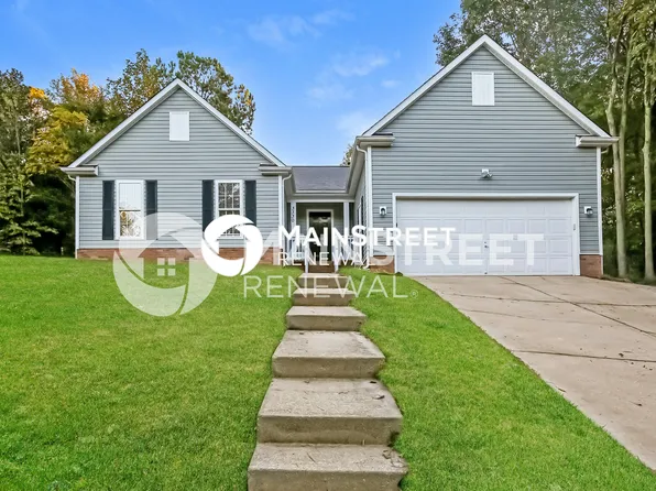 3330 Crescent Knoll Dr, Matthews, NC 28105