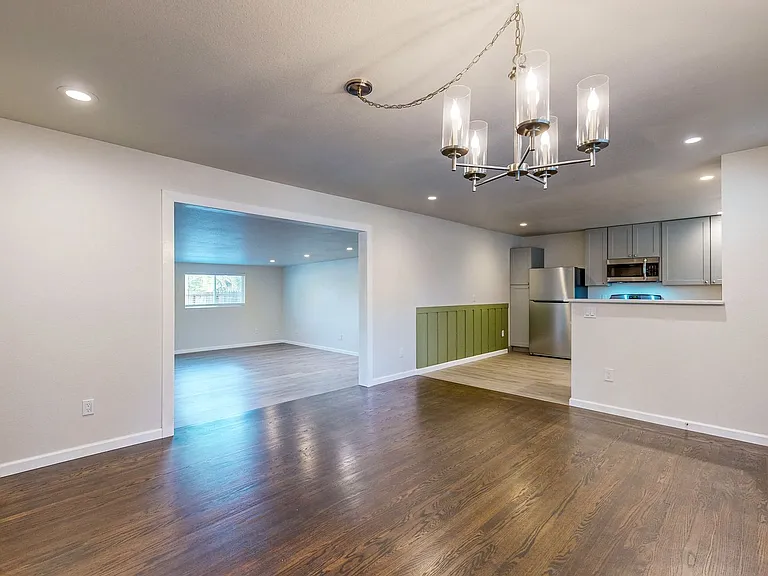 1720 Ditty Ave #A — Photo 8