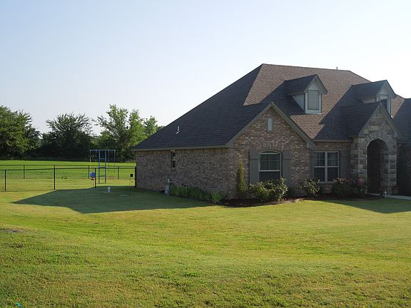 3rd image of 14673 Eagle Dr