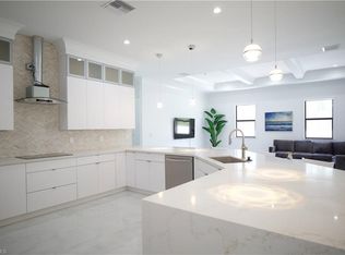 3032 8th Ave SE, Naples, FL 34120