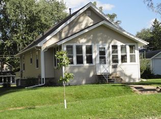 1604 Franklin St, Cedar Falls, IA 50613