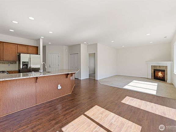 4th image of 13003 116th Avenue Ct E