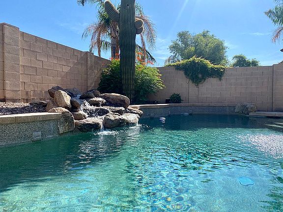 3rd image of 14170 W Saint Moritz Ln