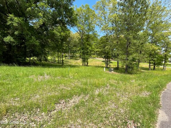 Dover Ln #H, Madison, MS 39110