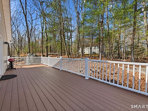 5th image of 215 Cranberry Pond Road