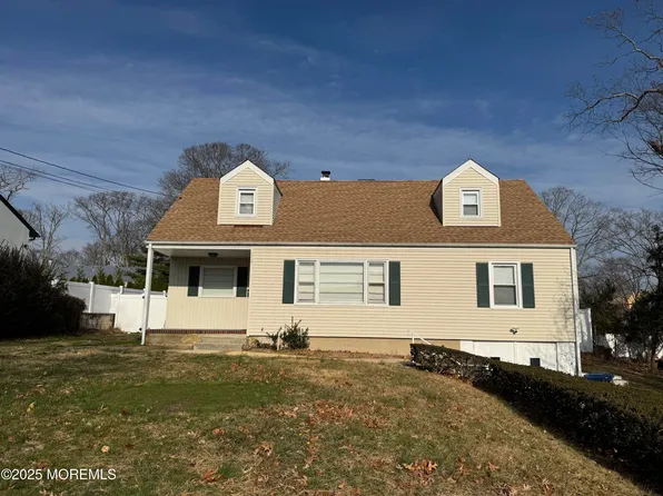 259 Garfield Ave, Oakhurst, NJ 07755