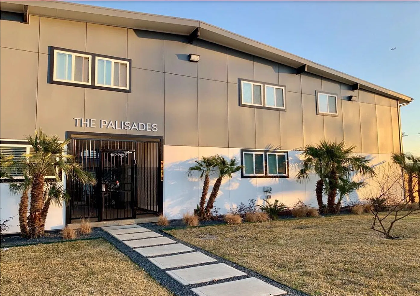 The Palisades — Photo 1