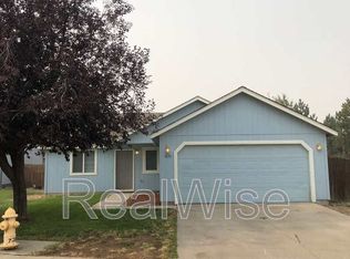 1231 SW 33rd St, Redmond, OR 97756