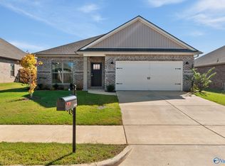 14896 Demarie Ln, Athens, AL 35613