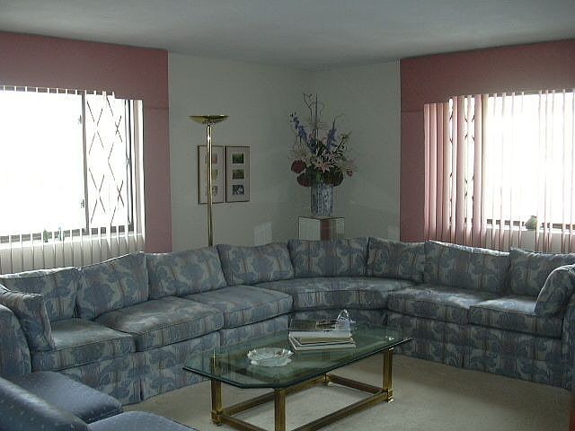 1st image of 373 Farrwood Dr
