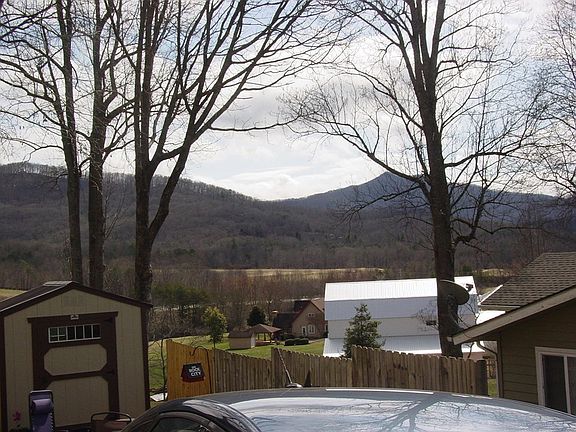 3rd image of 5170 Pine Crest Rd