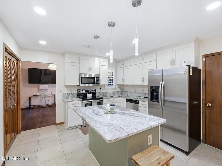5404 Spring Brook Rd — Photo 5