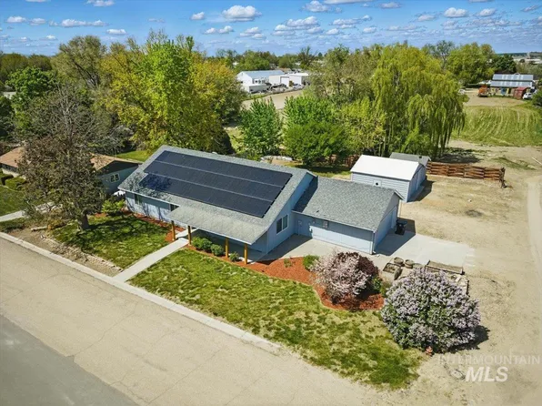 911 E Fisk Ave, Parma, ID 83660