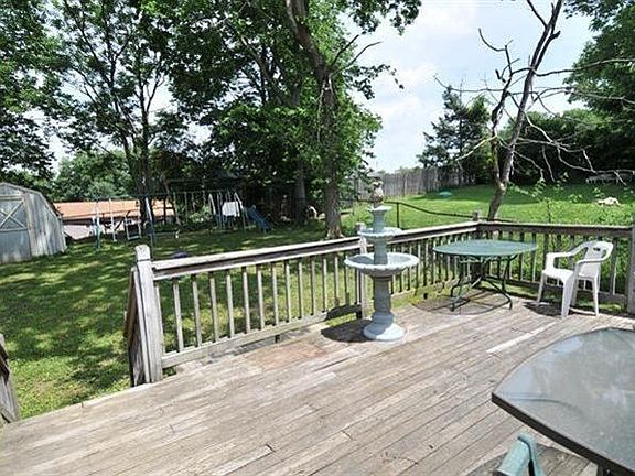 2nd image of 3331 Tallwood Cir