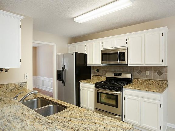5th image of 9925 Barston Ct