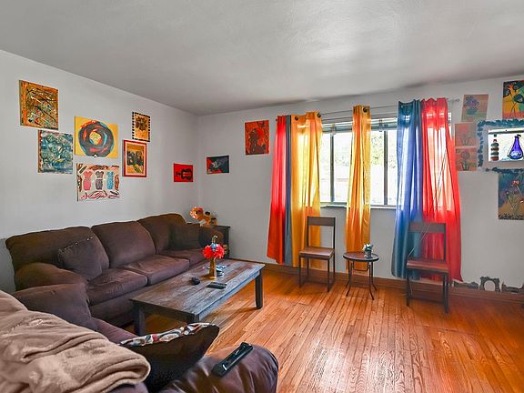 3rd image of 9234 Sundown Dr