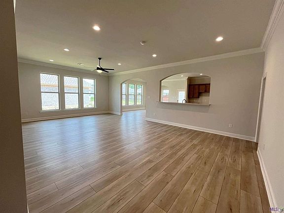 4th image of 42234 Blue Bay Dr