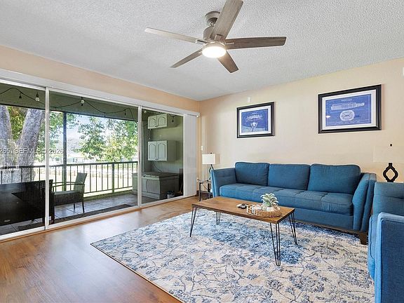 2nd image of 3660 Citrus Trce APT 4