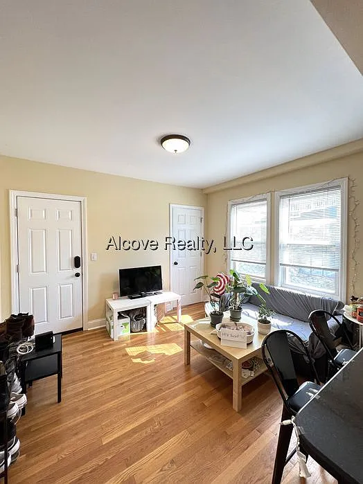Silvey Pl