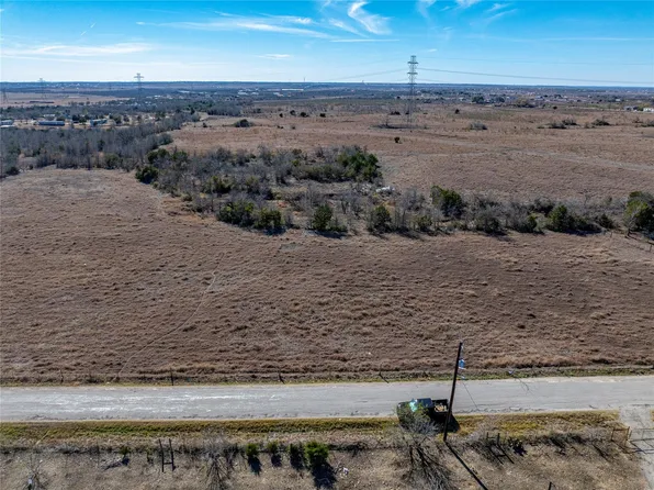 3 Schubert Ln, Buda, TX 78610