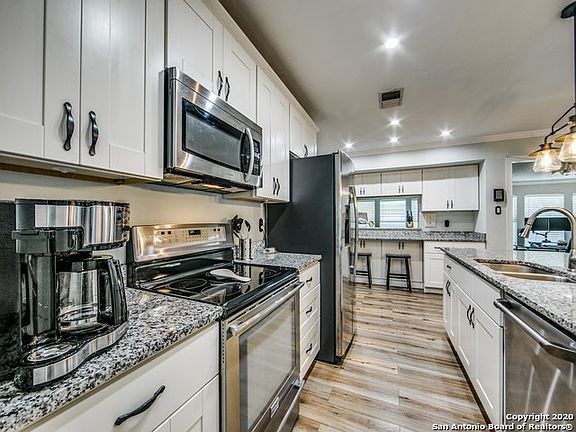 4th image of 1750 Brandenburg Dr