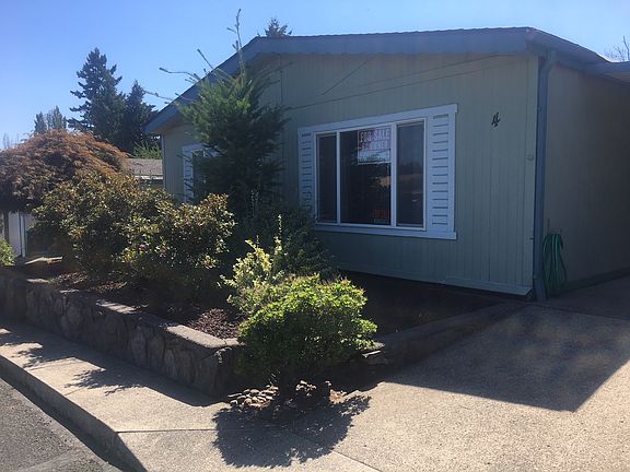 2nd image of 17401 SE 39th St Unit 4