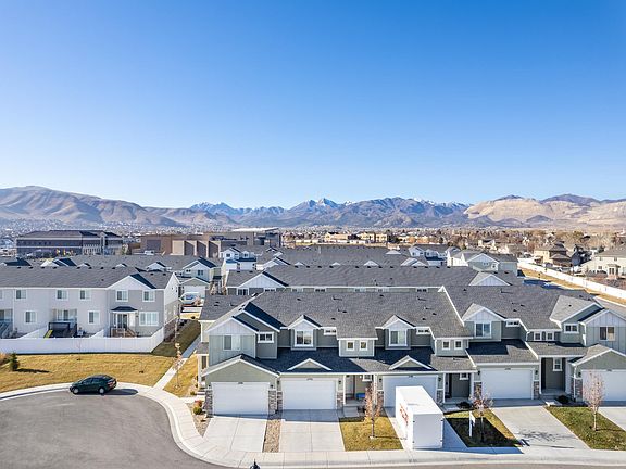2nd image of 12792 S Sandfields Cir