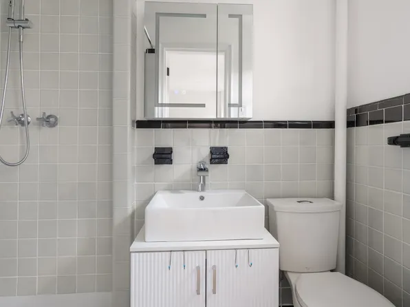 5430 Netherland Avenue image 11 of 23