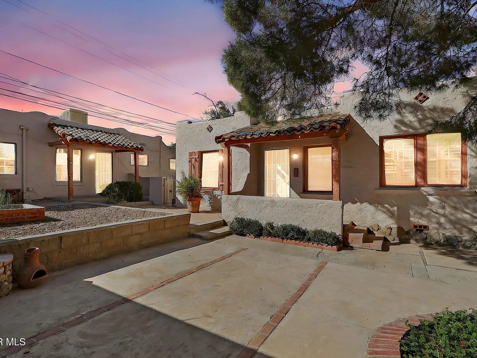 1 bed, 1.0 bath, 690 sqft, $890 — Photo 2