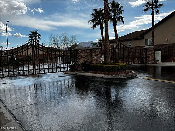 3rd image of 9425 Wisdom Valley Ave