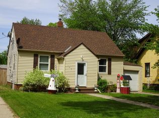 109 4th St SE, Barnesville, MN 56514