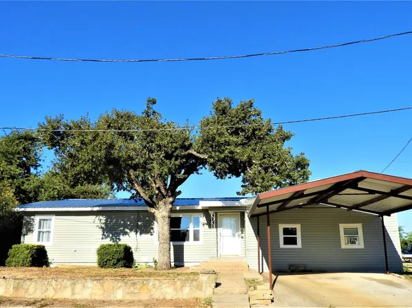 535 N 9th St, Jacksboro, TX 76458