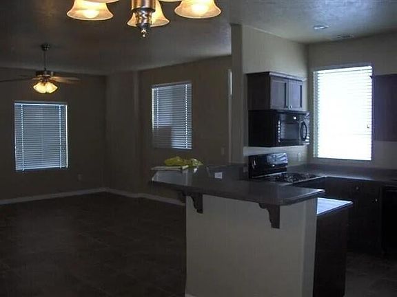 4th image of 1177 N Northfield Rd #23