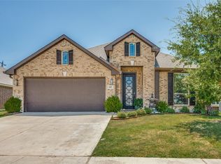 403 Lakeview Dr, Alvarado, TX 76009