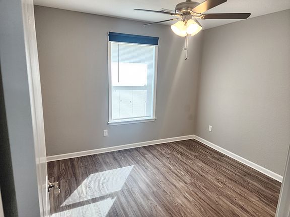 5th image of 1701 Rehoboth Dr