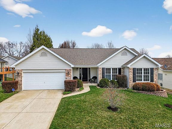 5th image of 118 Spring Tree Ct