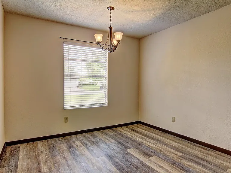 3810 Brookhill Dr — Photo 7