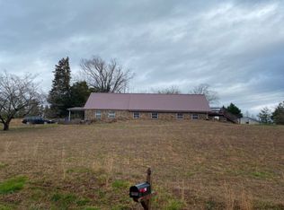 2716 Spruce Hill Rd, Louisville, TN 37777