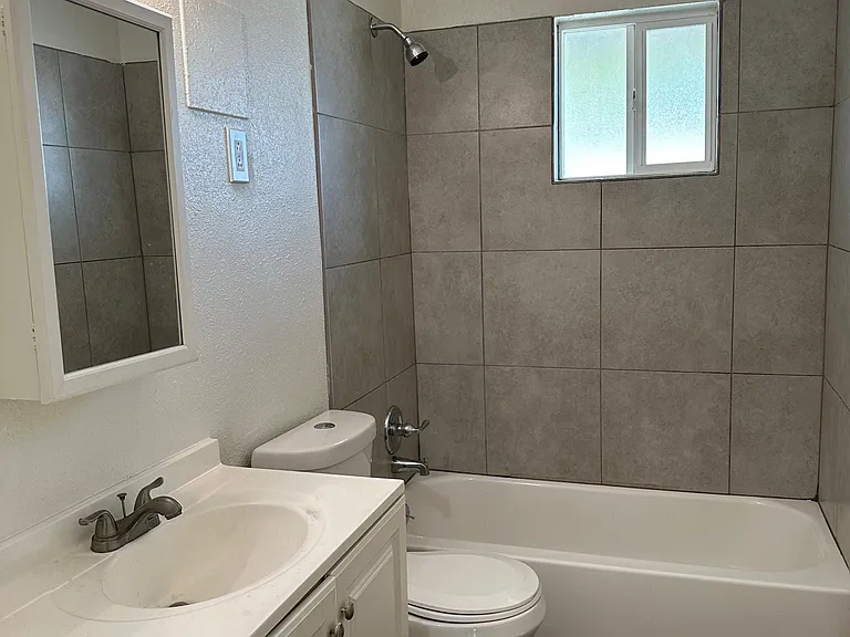 375 N Nevada St — Photo 8