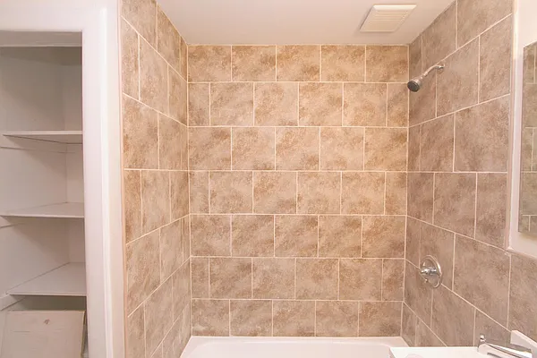 Rented by R New York | media 8