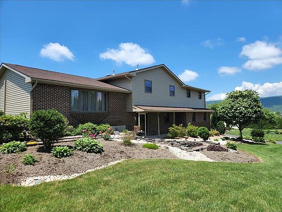 2nd image of 891 Alpine Dr