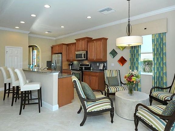 5th image of 170 Palazzo Ct