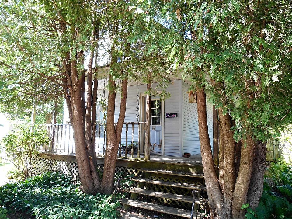 1st image of 15 Stevens St